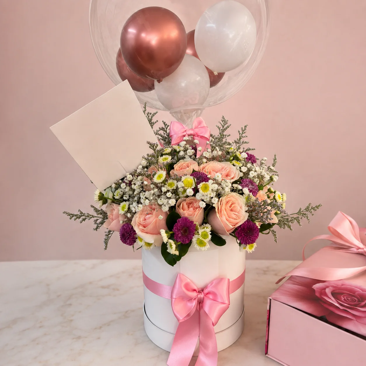 Sombrerera con Globos - Floristería Floripondio Cartagena
