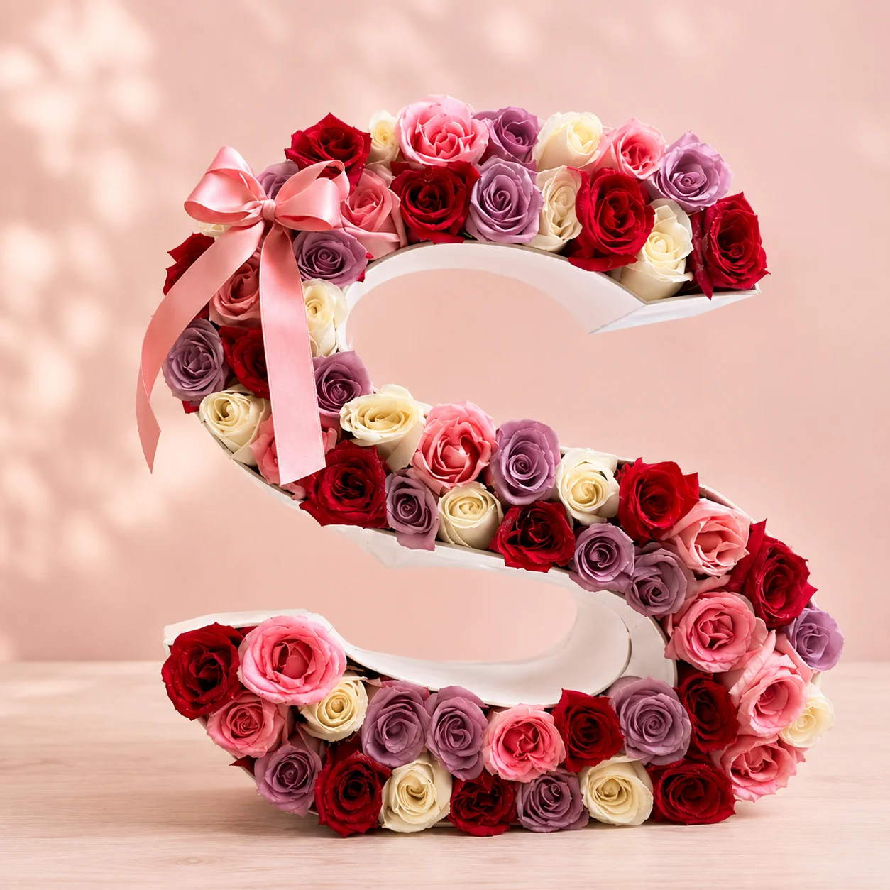 Letra Personalizada en Rosas - Floristería Floripondio Cartagena